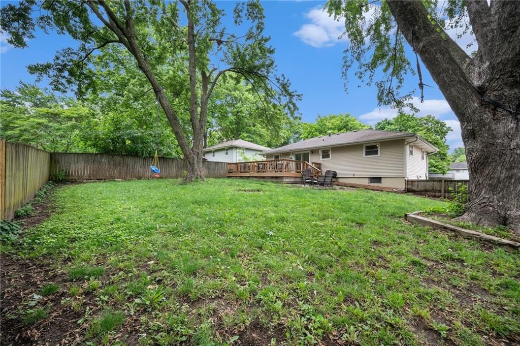1412 NW A Street — photo 16