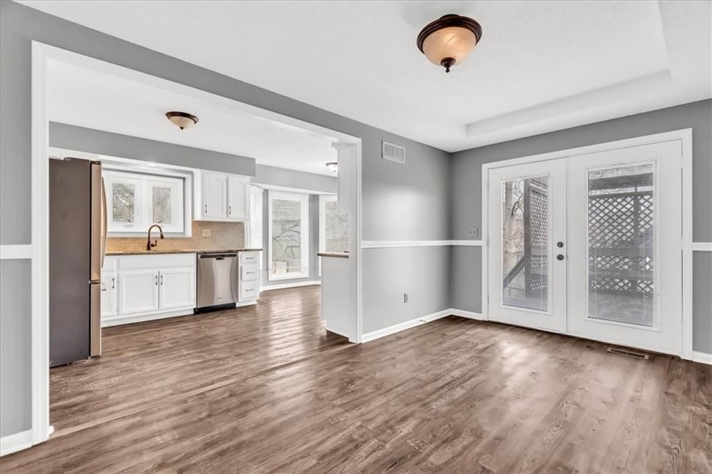 1141 NE Banner Drive — photo 12