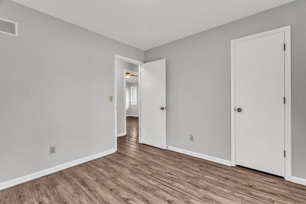 1141 NE Banner Drive — photo 16