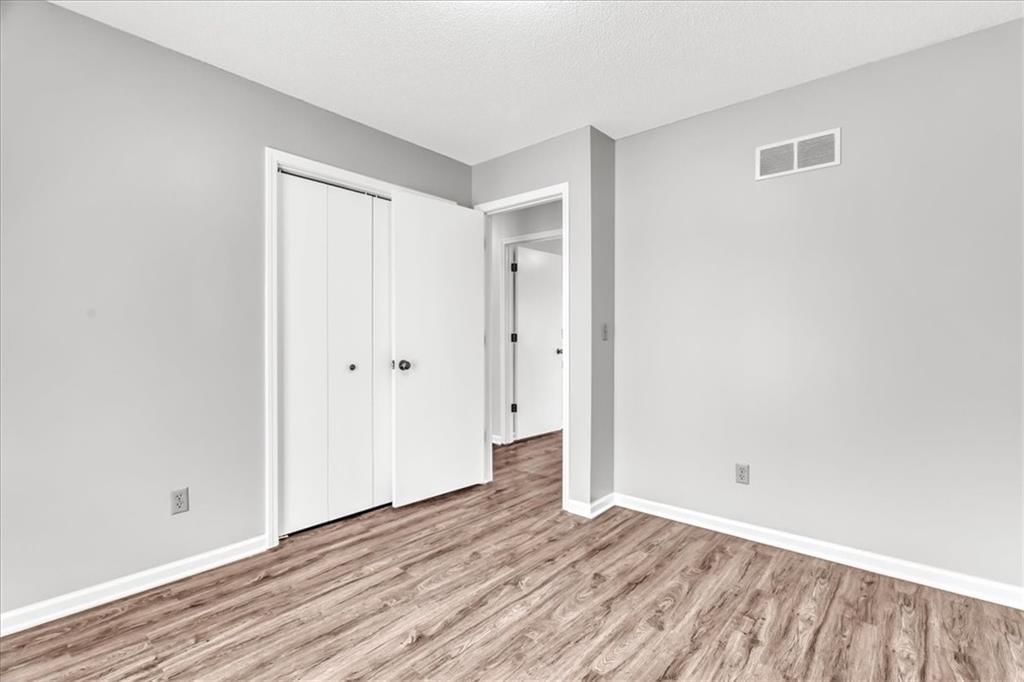 1141 NE Banner Drive — photo 18