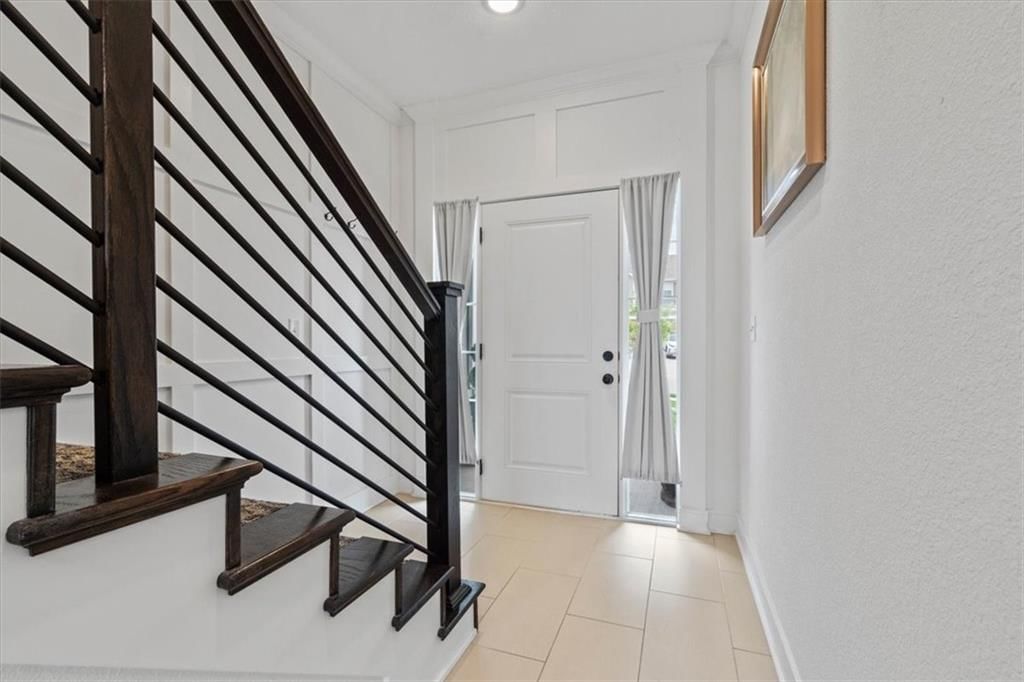 7297 Aaron Street — photo 2