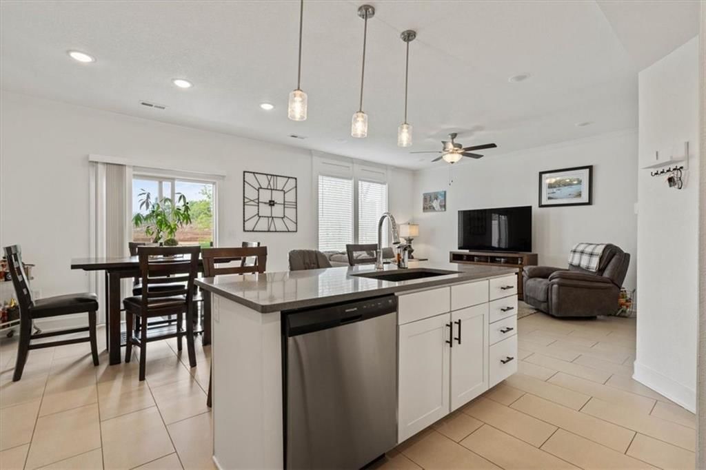 7297 Aaron Street — photo 15