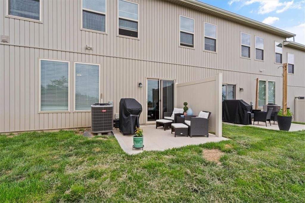 7297 Aaron Street — photo 27