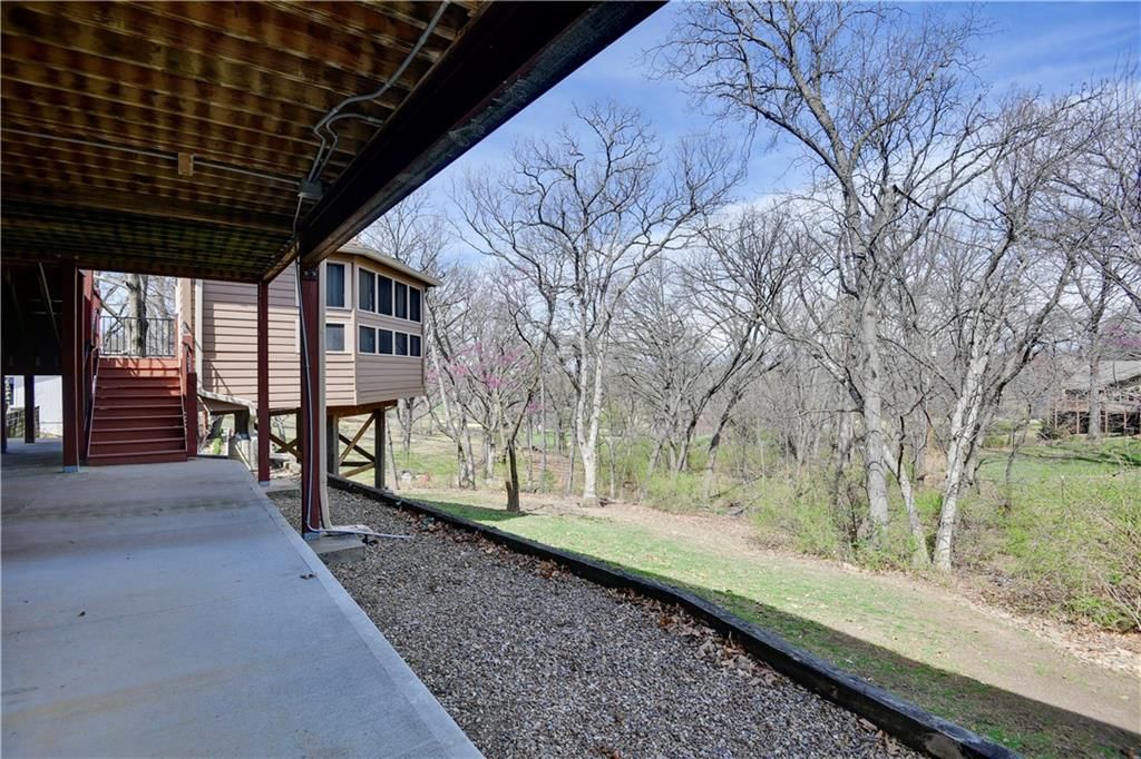 515 Hillcrest Road E — photo 9