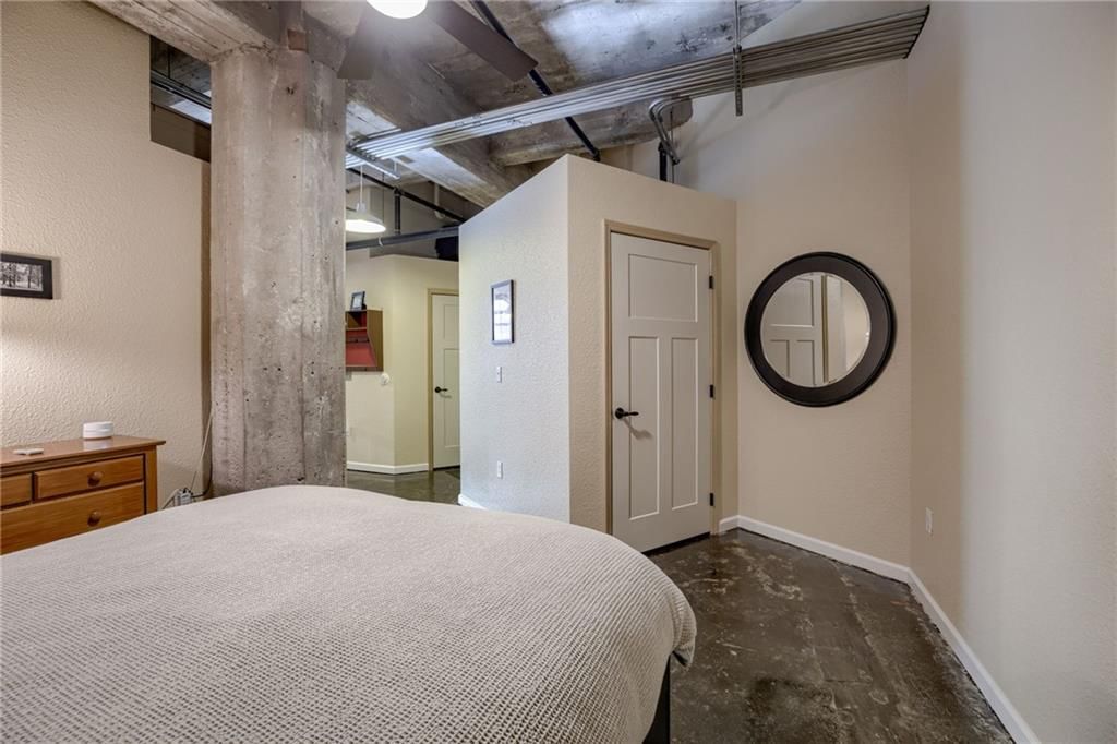 321 W 7TH Street — photo 15