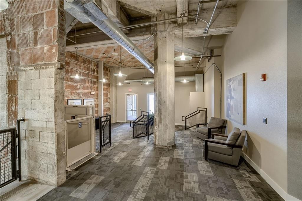 321 W 7TH Street — photo 22