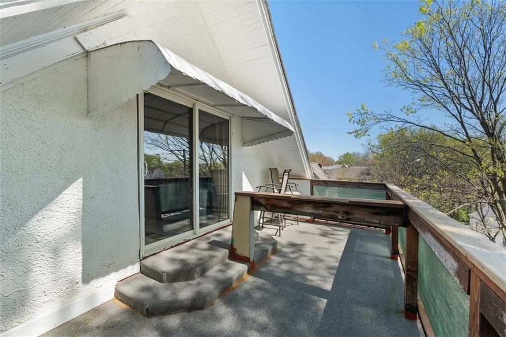 2835 E 8th Street — photo 11