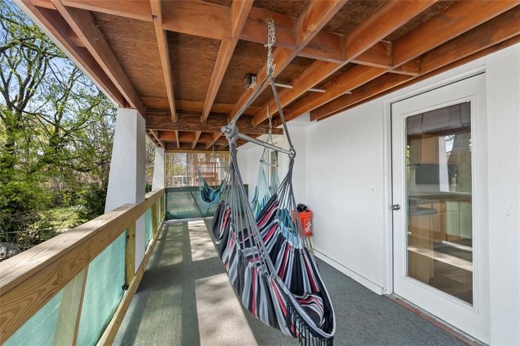2835 E 8th Street — photo 18