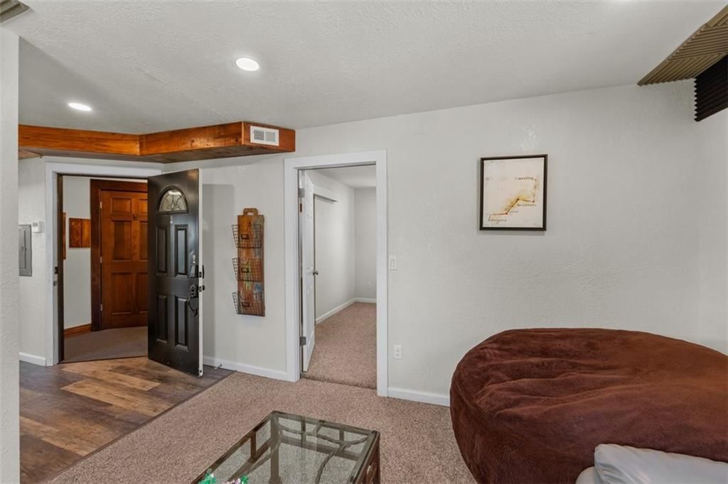 2835 E 8th Street — photo 32