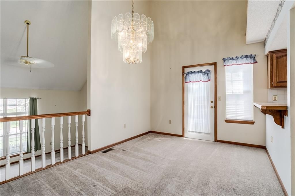 24005 W 57th Terrace — photo 9
