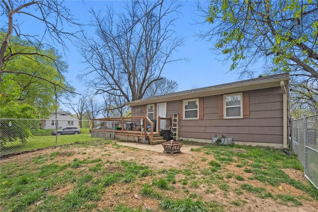 7618 E 48th Street — photo 12