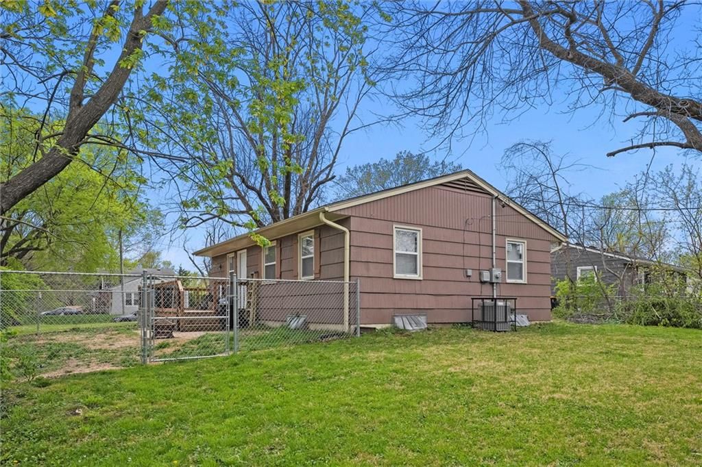 7618 E 48th Street — photo 13
