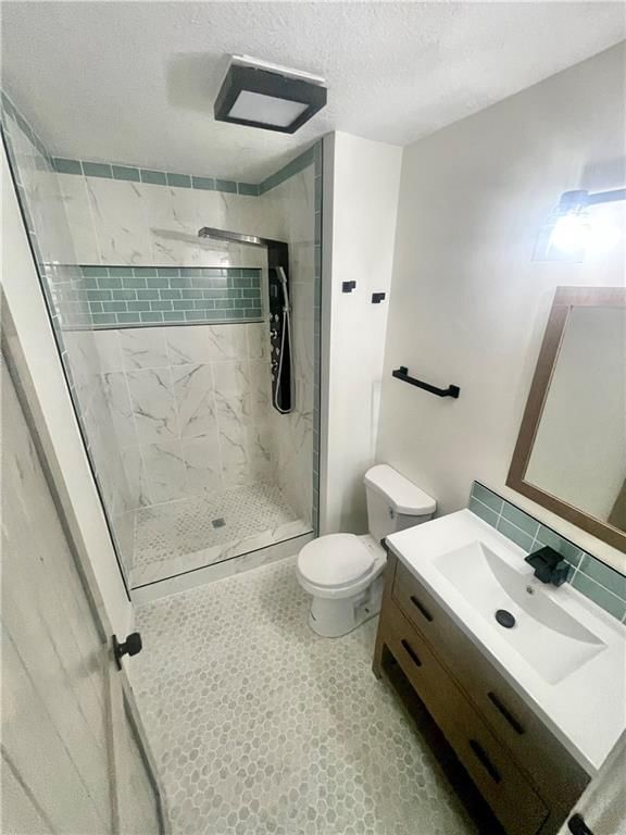 Photo 17 of 35 - 907 N River Boulevard