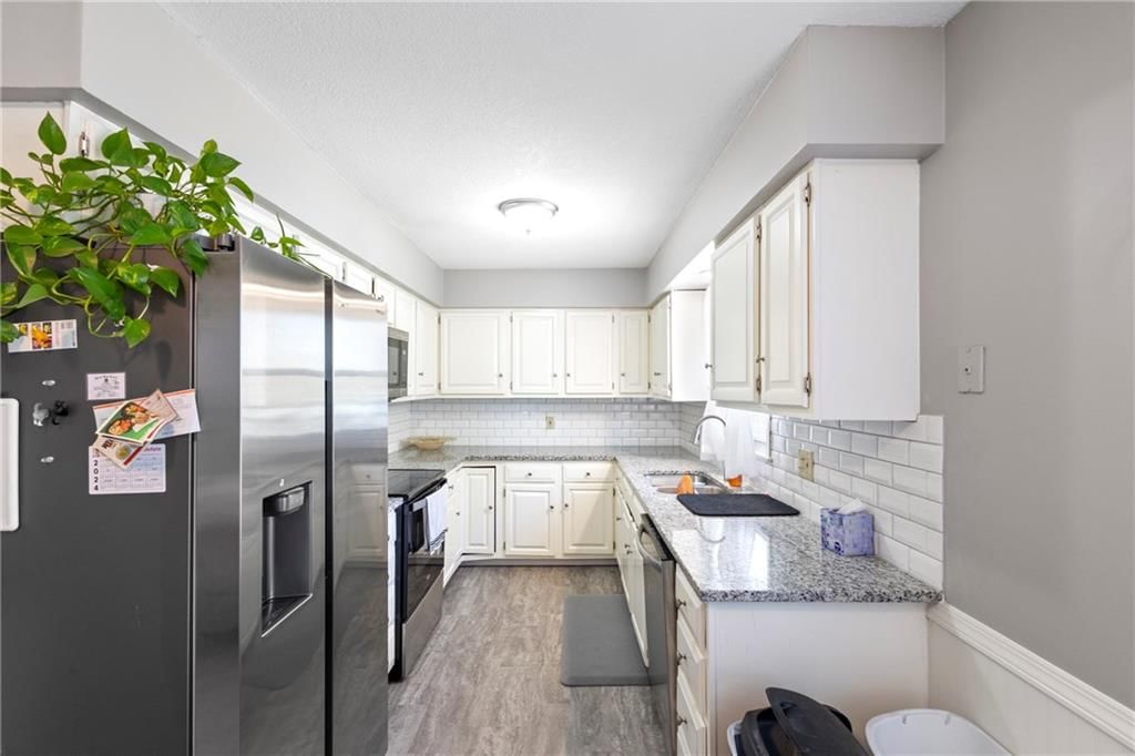 102 NW 64th Terrace — photo 6