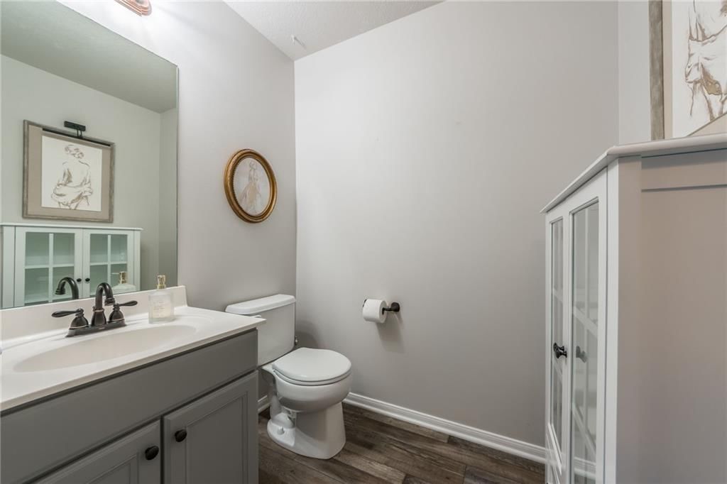 8126 N Lawndale Avenue — photo 10