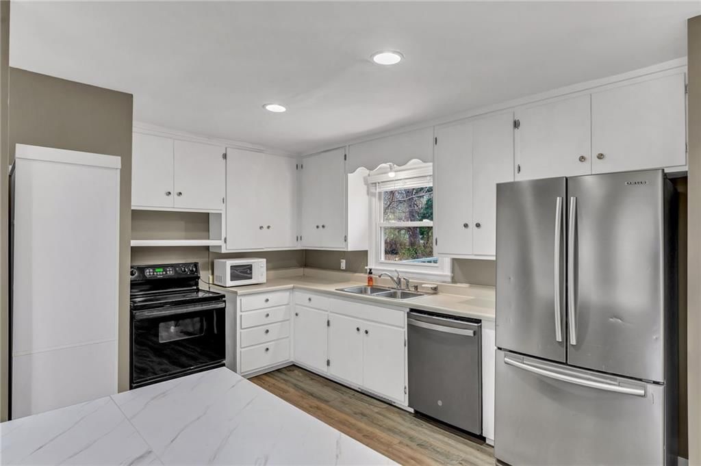 1615 W 22nd Street — photo 11