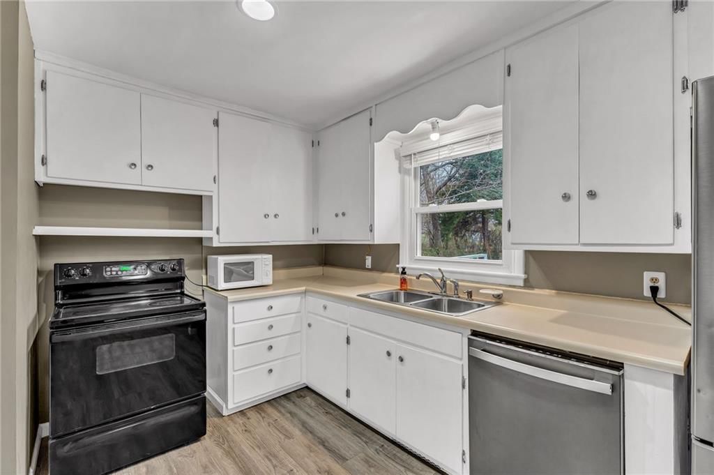 1615 W 22nd Street — photo 12