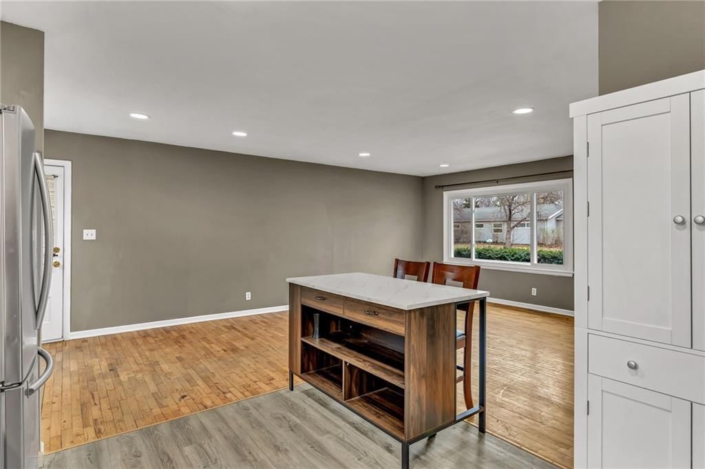 1615 W 22nd Street — photo 13