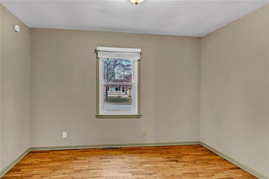 1615 W 22nd Street — photo 17