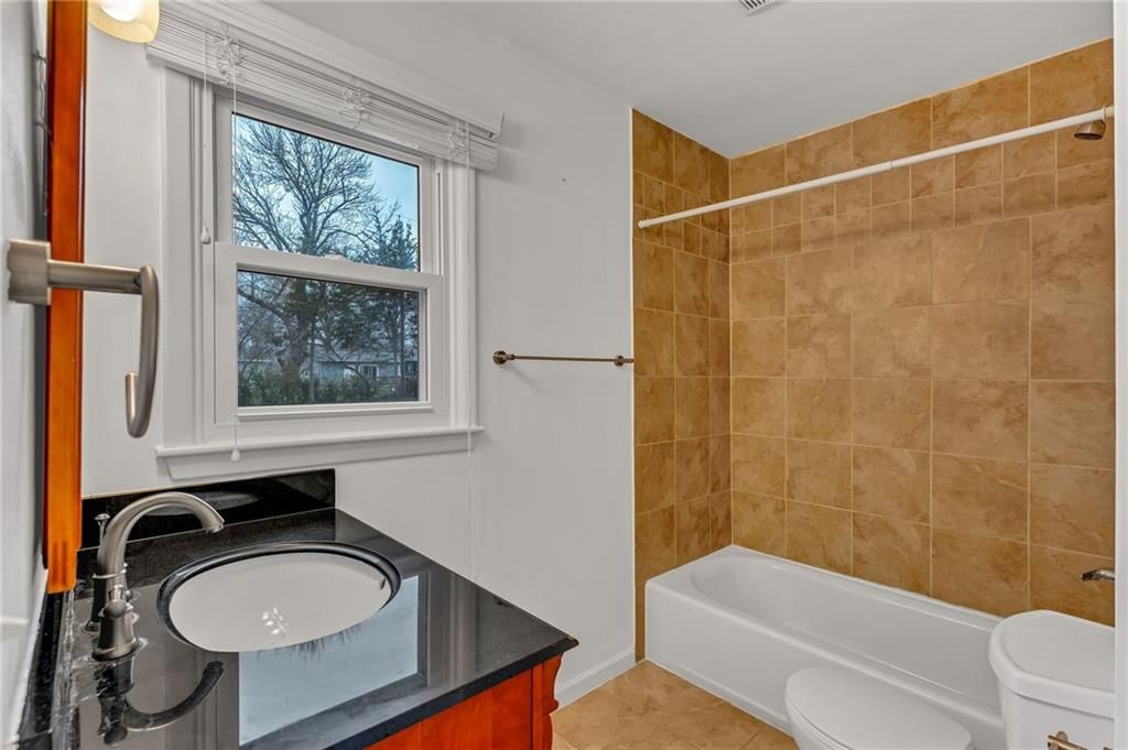 1615 W 22nd Street — photo 27