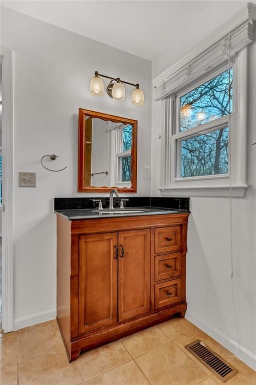 1615 W 22nd Street — photo 28