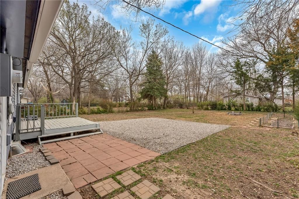 1615 W 22nd Street — photo 29