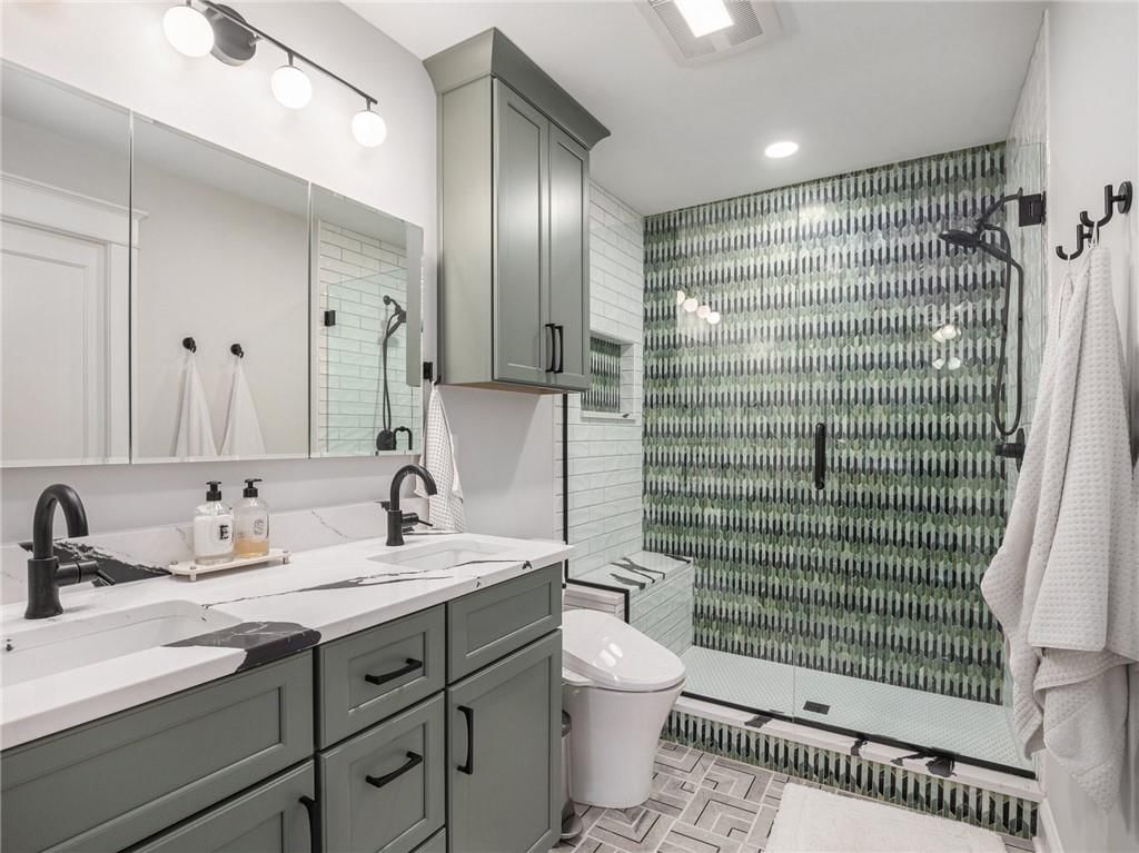 421 W 59th Terrace — photo 17