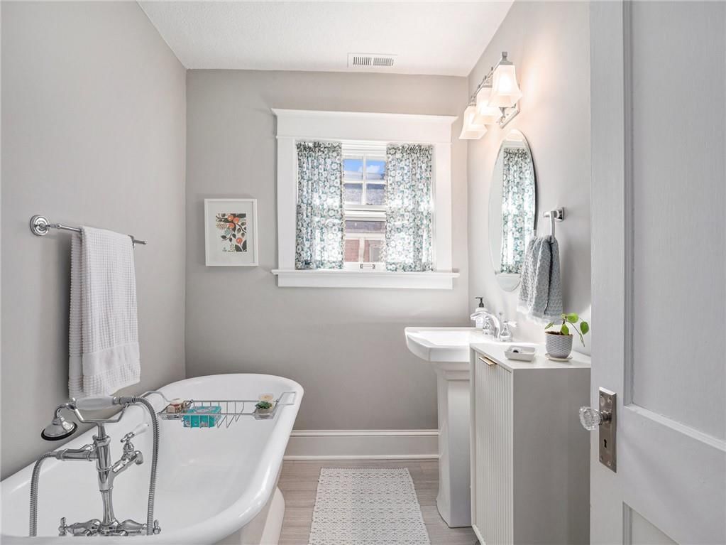 421 W 59th Terrace — photo 19
