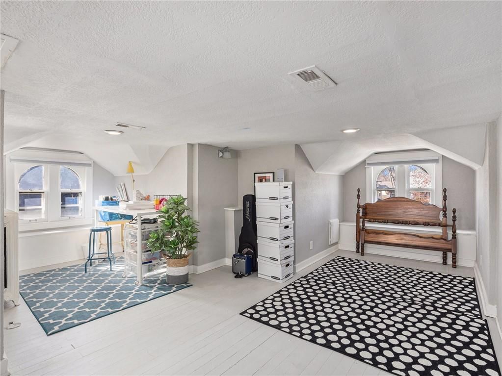 421 W 59th Terrace — photo 22