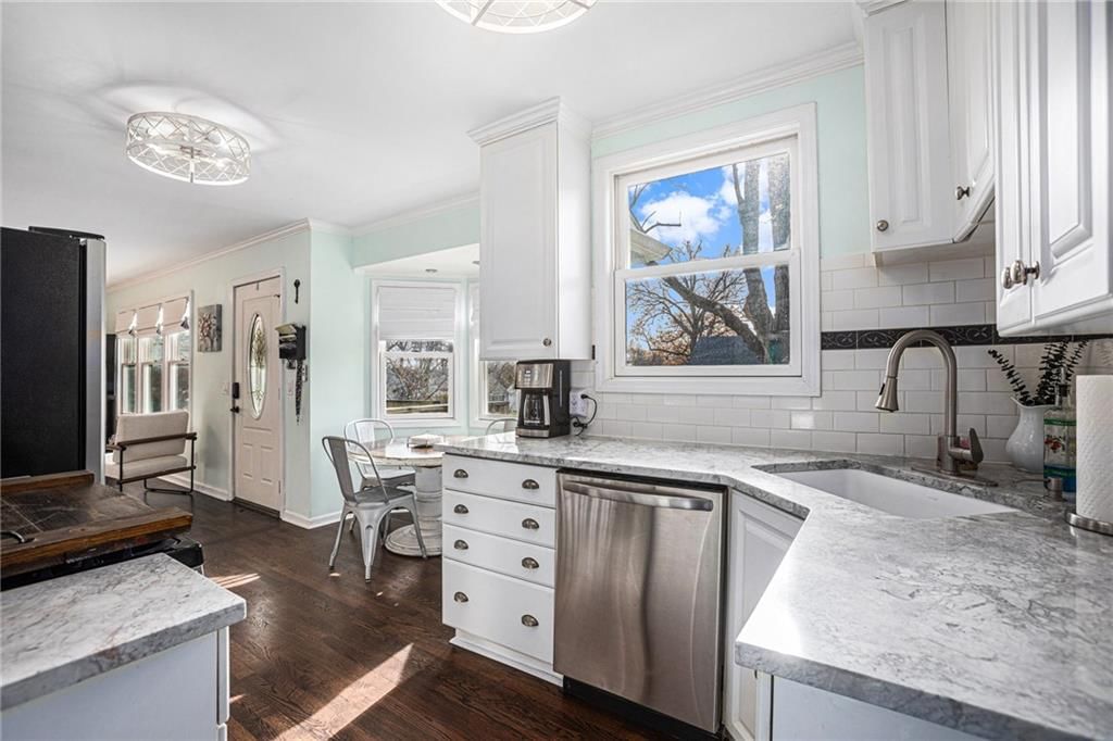 5110 W 49th Street — photo 11
