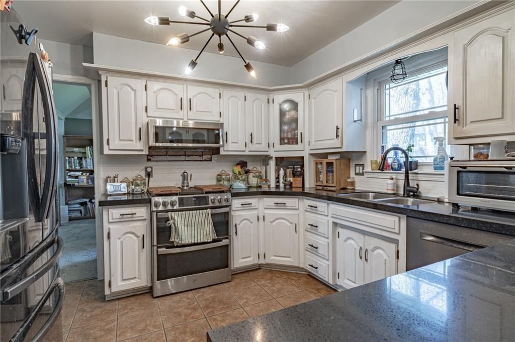 6935 Albervan Street — photo 8