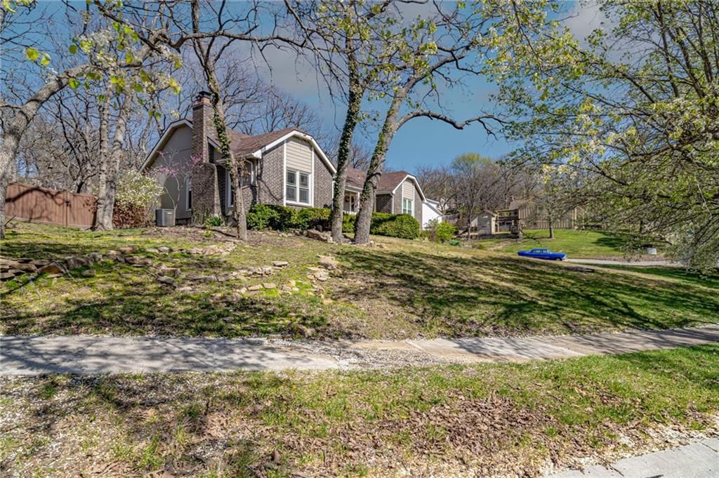 6935 Albervan Street — photo 29