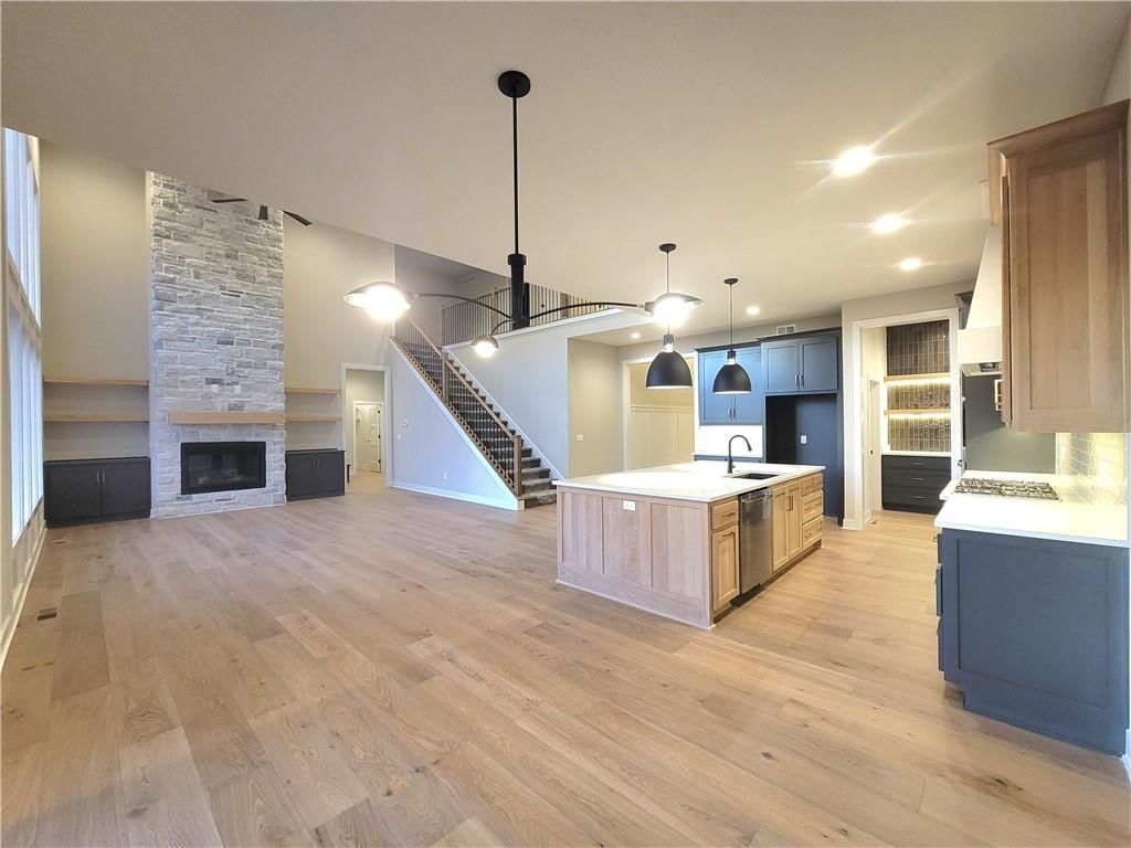 18248 Century Street — photo 14