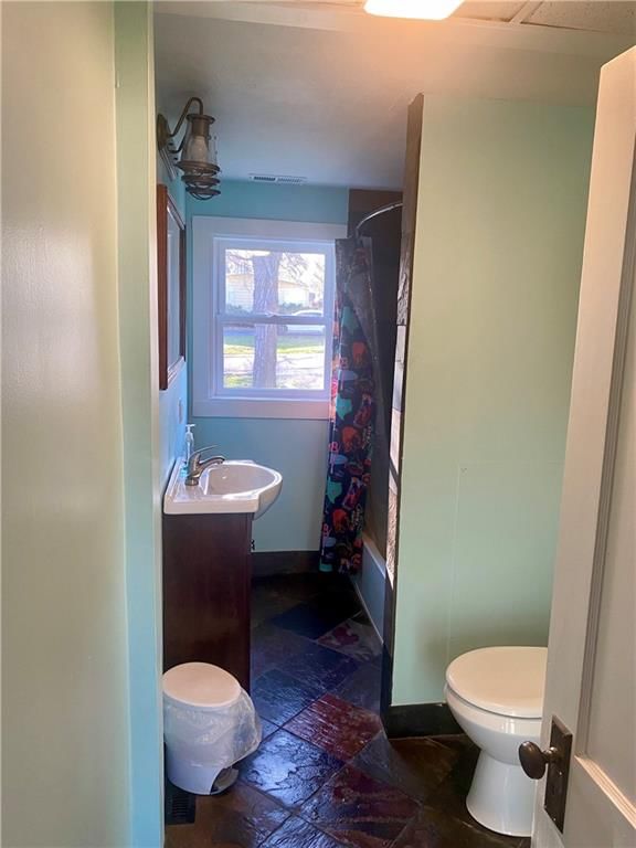 1005 W Chestnut Street — photo 13