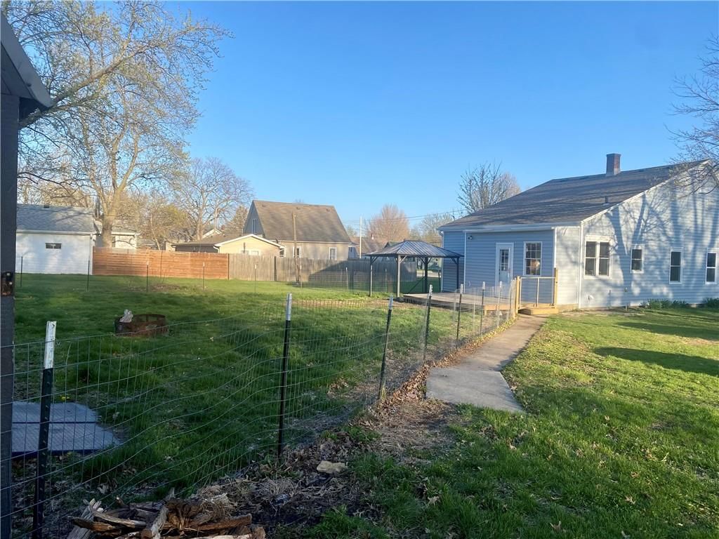 1005 W Chestnut Street — photo 18