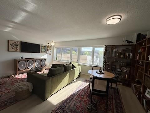 4545 Wornall Road — photo 2