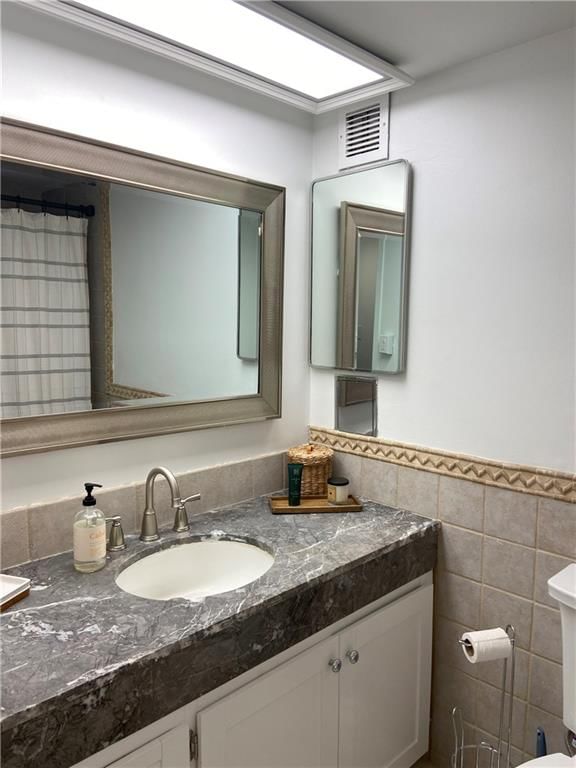 4545 Wornall Road — photo 25