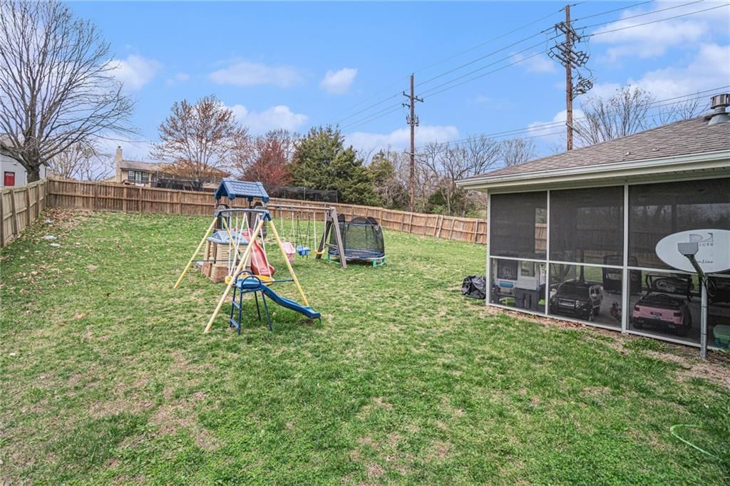 4008 N 38th Street — photo 35