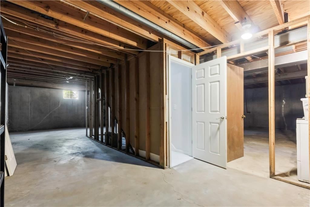 10207 Edelweiss Circle — photo 32