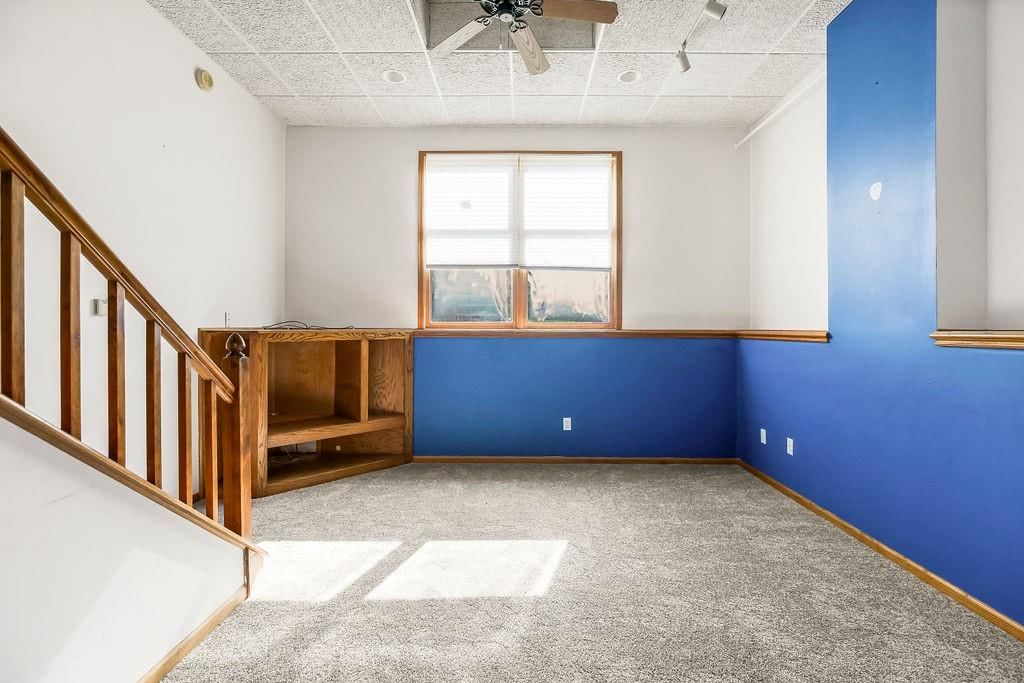 6327 N Bedford Avenue — photo 17