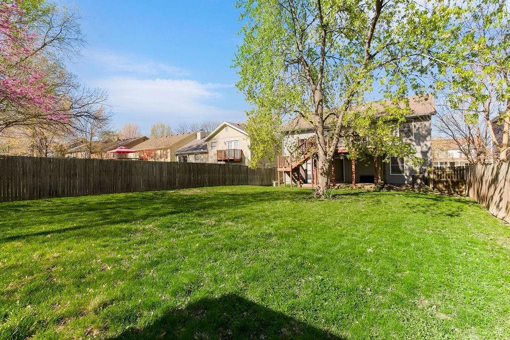 6327 N Bedford Avenue — photo 24