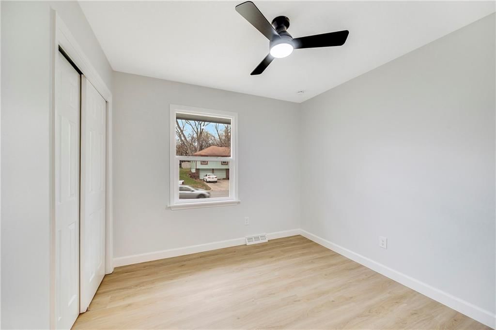 1212 SW Highland Drive — photo 12