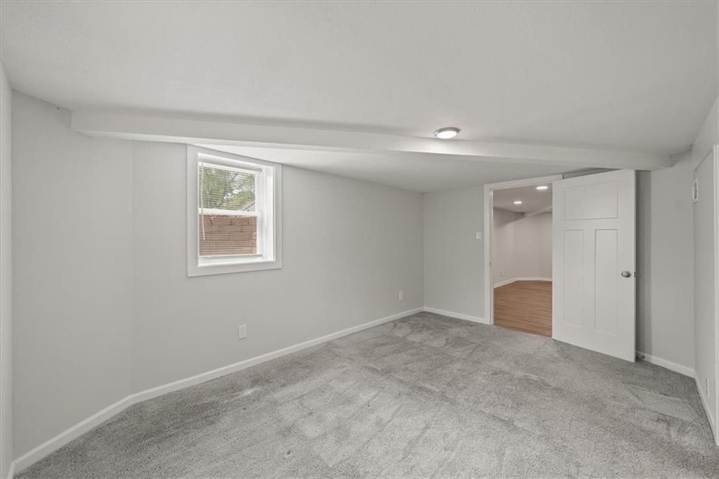 5228 Webster Avenue — photo 23