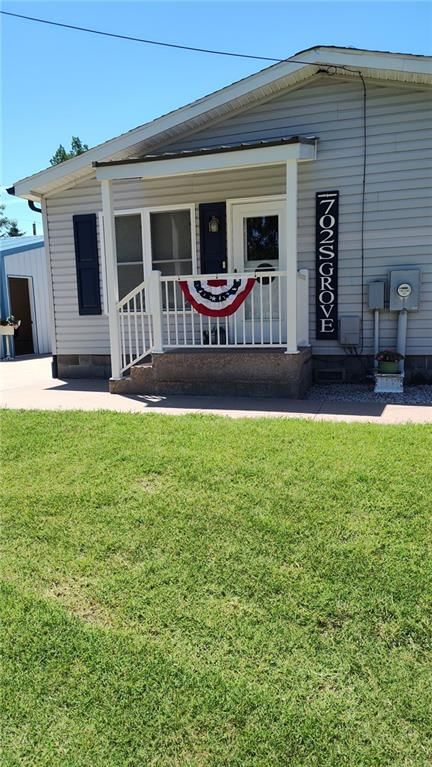 702 S Grove Street — photo 23