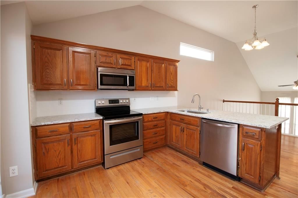 23702 W 58th Street — photo 10