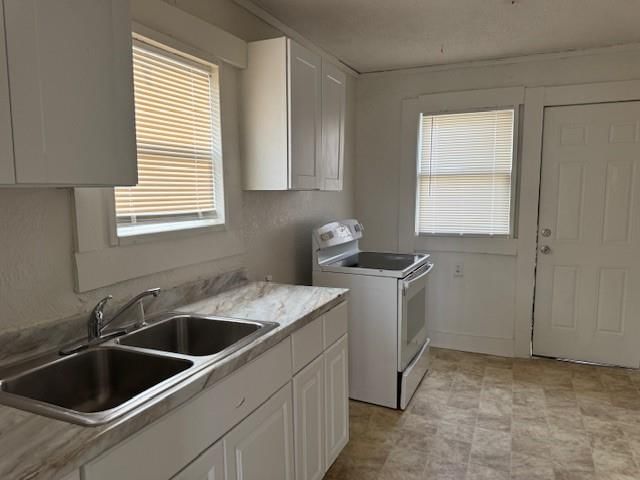 3014 E 69 Street — photo 5