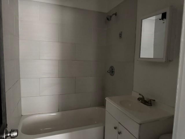 3014 E 69 Street — photo 9