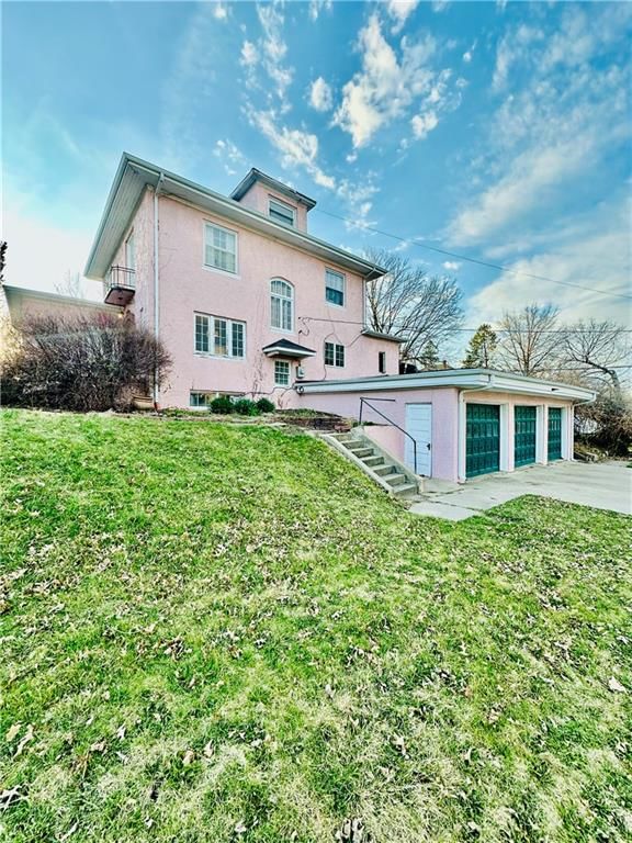 903 W 2ND Street — photo 11