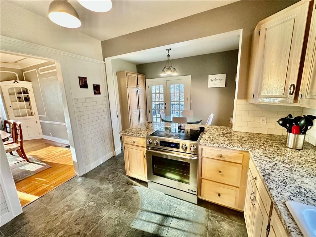 903 W 2ND Street — photo 41