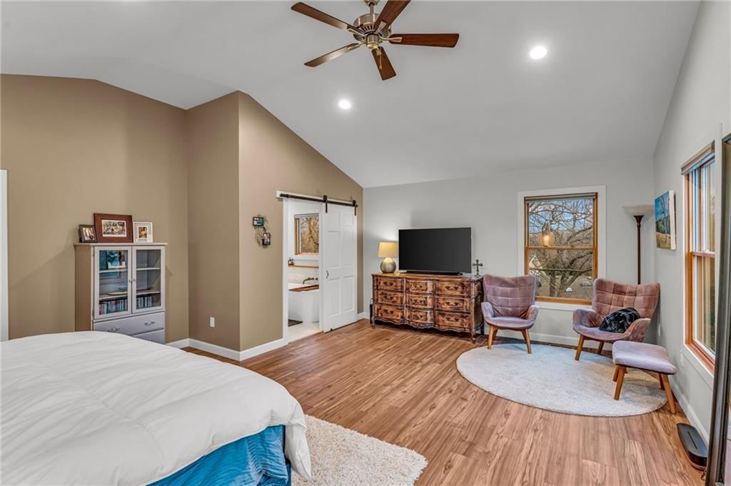 4866 Dabinawa Drive — photo 35